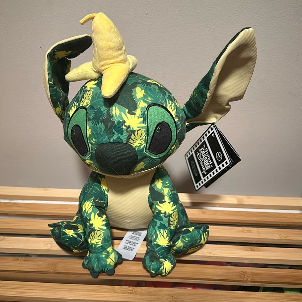 Brand new Disney stitch crashes Jungle Book